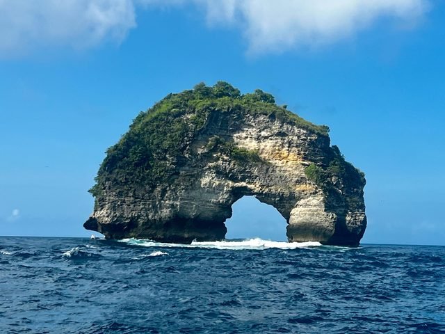 Nusa Penida rock arch